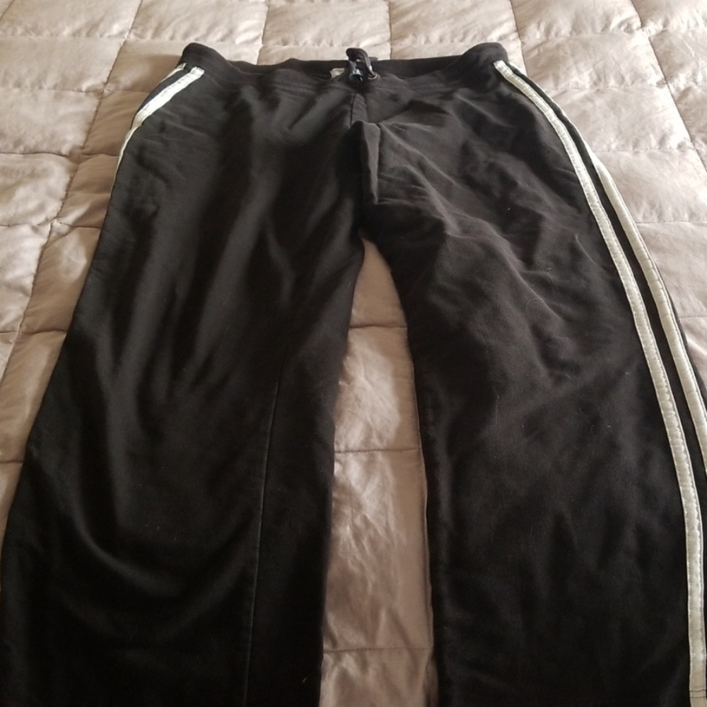 Black lounge pants